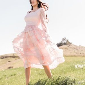 Rachel Parcell Tiered Ruffle Lace Midi Dress